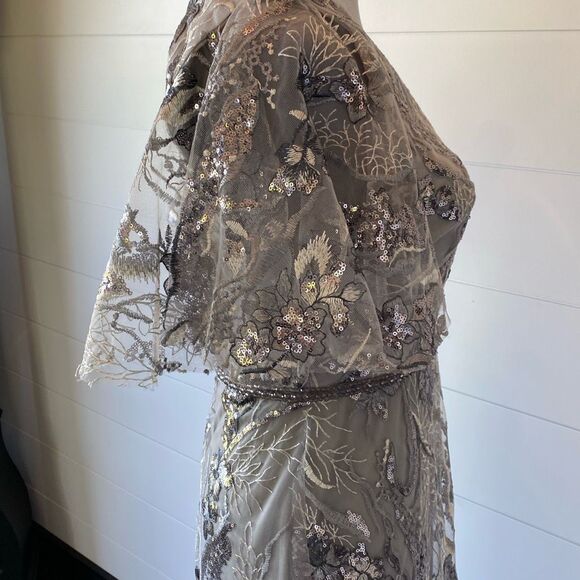 Mac Duggal  Silver Flutter Sleeve Embellished Gown Sz 6 $798
NWOT - Picture 8 of 13